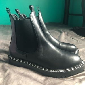 Chelsea Boots